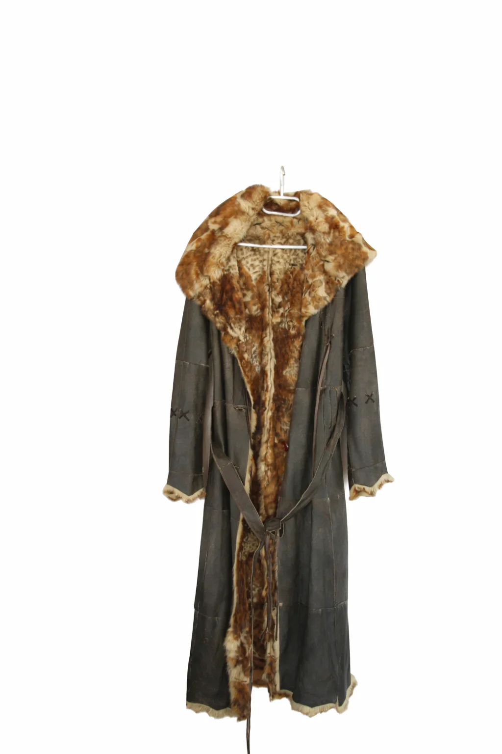 Donkerbruine leren jas met bontvoering – maat M | Vintage winterjas voor dames